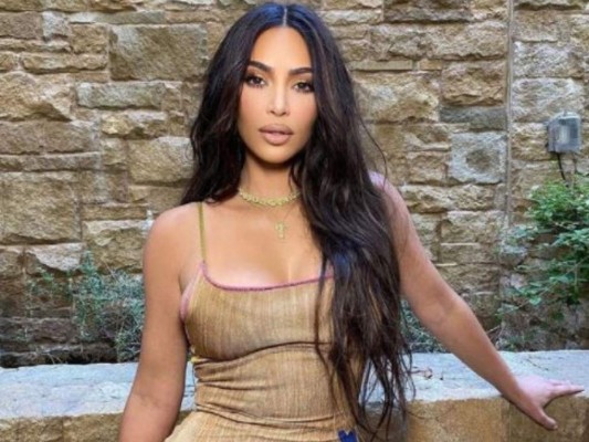 De asistente a millonaria empresaria: El camino de Kim Kardashian hacia la fama