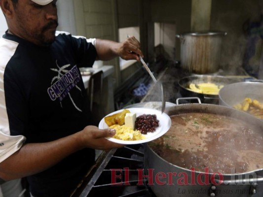 FOTOS: Así es un día en la formación de los agentes penitenciarios