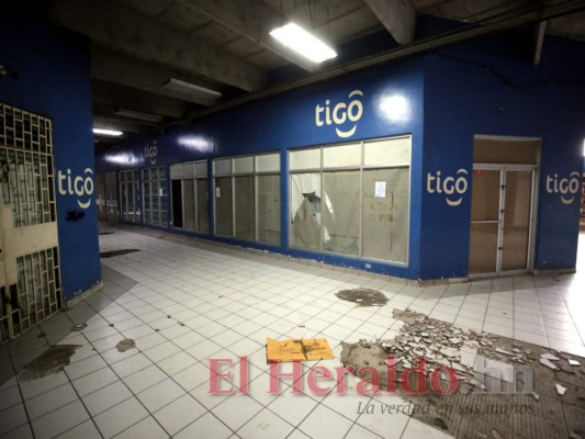 FOTOS: Habilitarán triaje en antiguo centro comercial de la Mayangle