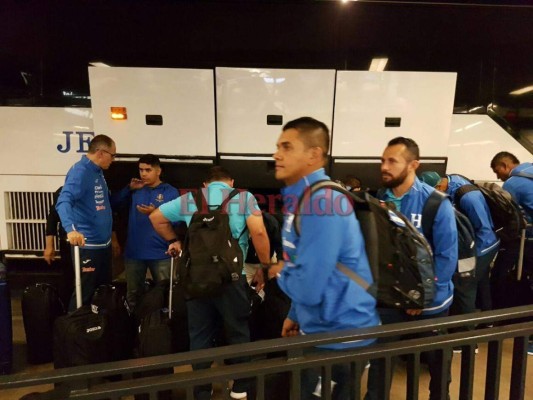 FOTOS: La Selección de Honduras va en camino y llegará la tarde de este domingo a Australia