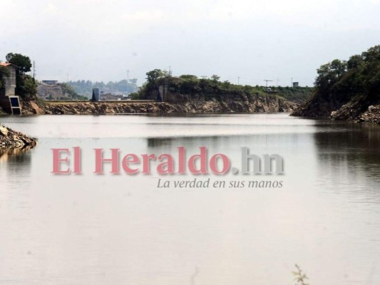 Aumenta nivel en represa Los Laureles tras lluvias: Un recorrido en fotos