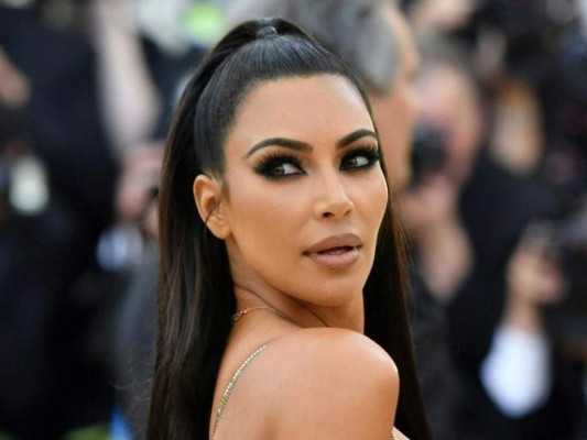 De asistente a millonaria empresaria: El camino de Kim Kardashian hacia la fama