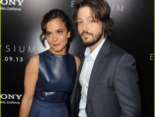 FOTOS: Actrices que fueron vinculadas amorosamente con Diego Luna