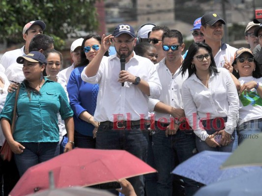 FOTOS: Así fue la nutrida marcha en apoyo a Juan Orlando Hernández