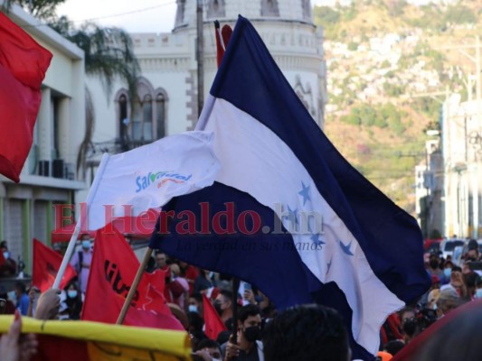 Sin energía eléctrica y cercado de simpatizante de Libre: ambiente en el Congreso Nacional (FOTOS)