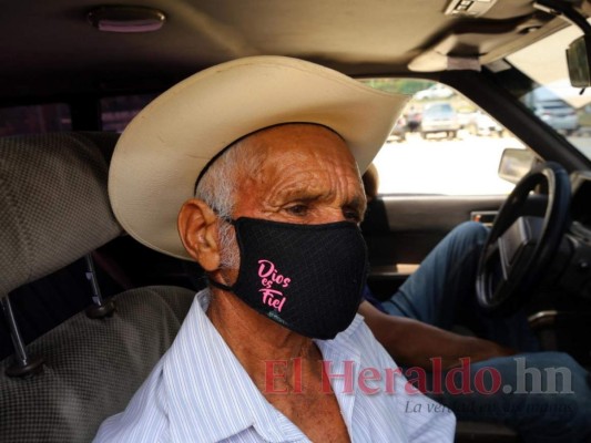 Con fluidez y orden avanza vacunación de adultos mayores en Parada Marte y UTH (FOTOS)