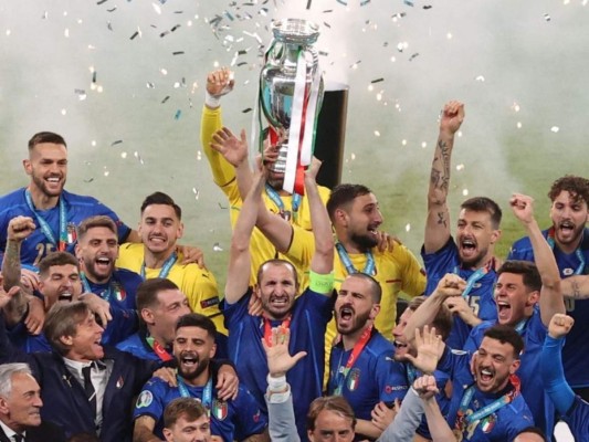 La celebración italiana, la decepción inglesa e invitados de lujo en Wembley: la final de la Euro en imágenes