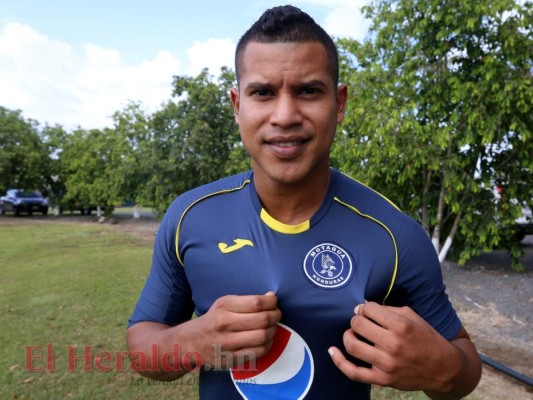 FOTOS: Así fue el primer día de entrenamiento de Óscar Salas con Motagua