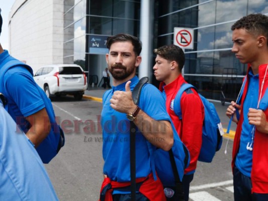 FOTOS: Tranquilos y confiando en el triunfo, así llegaron los puertorriqueños