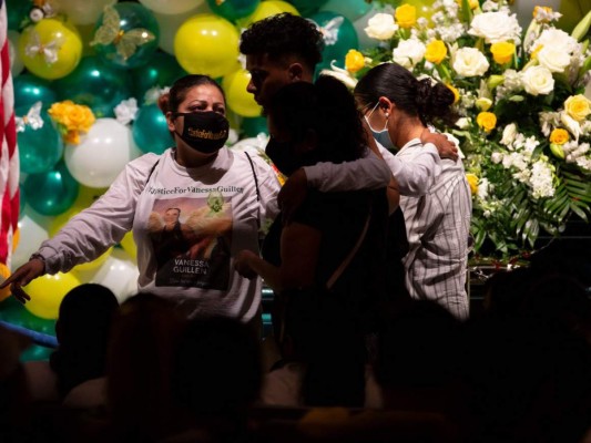 Fotos: Con honores sepultan a la soldado Vanessa Guillén, brutalmente asesinada en EEUU