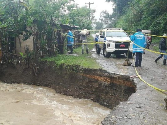 El paso del huracán Eta en Honduras: Una muerte, daños e inundaciones