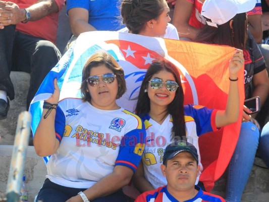 FOTOS: Llenazo en Danlí para el partido Real de Minas vs Olimpia