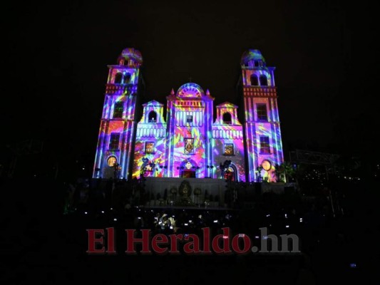 Espectacular video mapping para rendir honor a la Virgen de Suyapa en su 273 aniversario