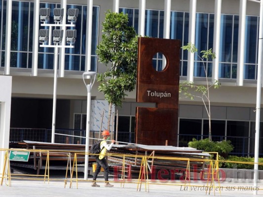 FOTOS: Con capacidad para 650 pacientes diarios, triaje de Centro Cívico abre sus puertas