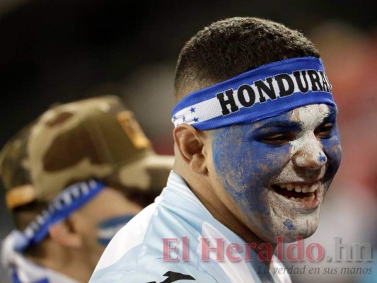 Catrachos llegaron a apoyar a la Selección de Honduras en amistoso ante Ecuador