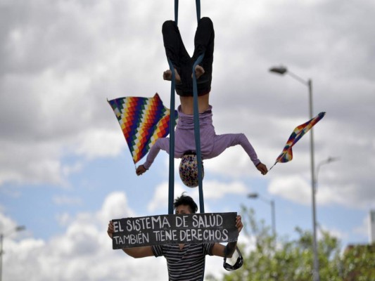 FOTOS: Miles marchan en tercer día de paro nacional contra Iván Duque  