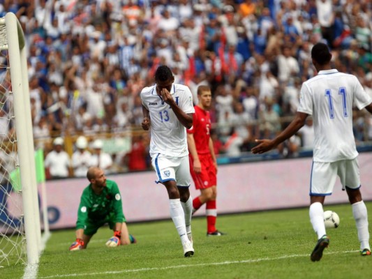 Esta semana en la historia Honduras venció 8-1 a la selección de Canadá rumbo a Brasil 2014.