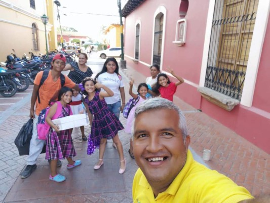 Bondadoso y luchador, así era el periodista Luis Almendares (FOTOS)