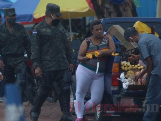 FOTOS: Con total indiferencia, personas incumplen uso de mascarillas