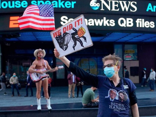 Nueva York salió a las calles a despedir a Donald Trump (FOTOS)