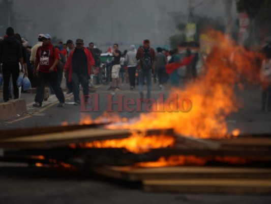 FOTOS: Cronología en imágenes del conflicto político electoral en Honduras