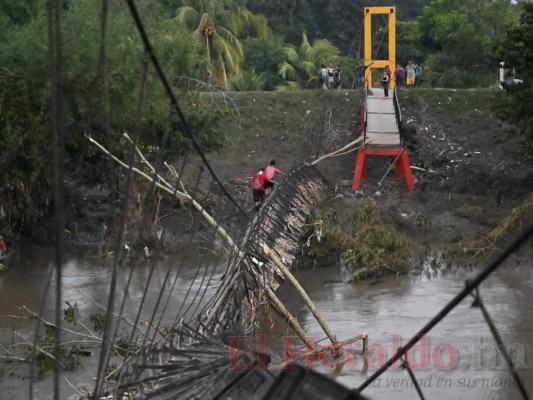 FOTOS: El agua baja y deja ver los niveles que alcanzó debido al paso de la tormenta Eta   