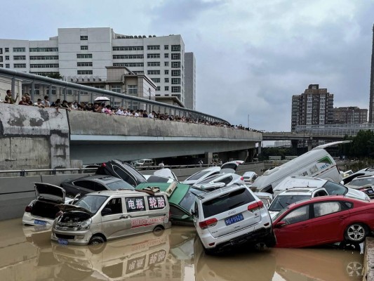 Impactantes imágenes de las inundaciones que dejan 25 muertos en China