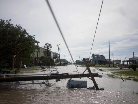 Dolor y devastación por el huracán Laura en el sur de EEUU (FOTOS)