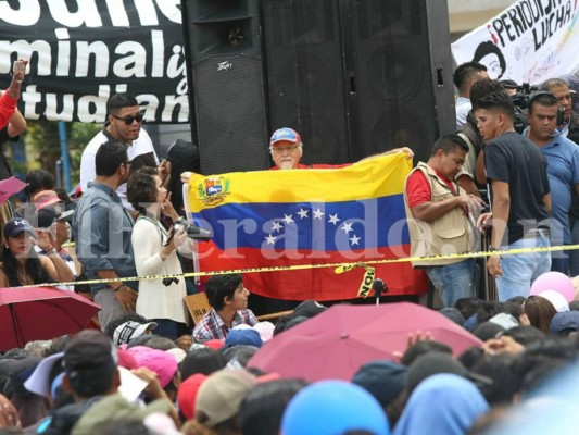 La marcha del Movimiento Estudiantil Universitario en 10 imágenes