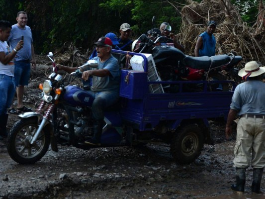 Evacuación de pobladores de El Progreso, Yoro, ante amenaza de Iota (Fotos)