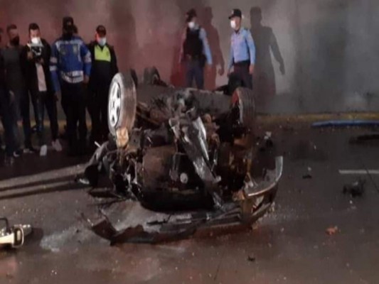 Las fuertes imágenes que dejó el accidente en el bulevar Juan Pablo II