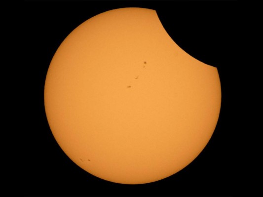 Así se disfruta del eclipse solar a nivel mundial