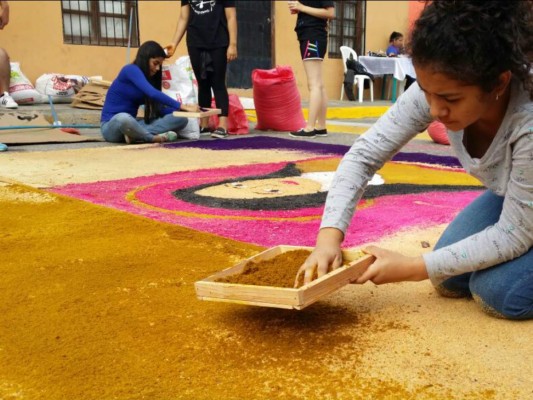 Las tradicionales alfombras de Semana Santa en Comayagua