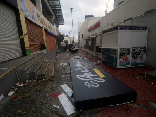 Árboles caídos, negocios destruidos y calles sin acceso: el impacto del huracán Delta