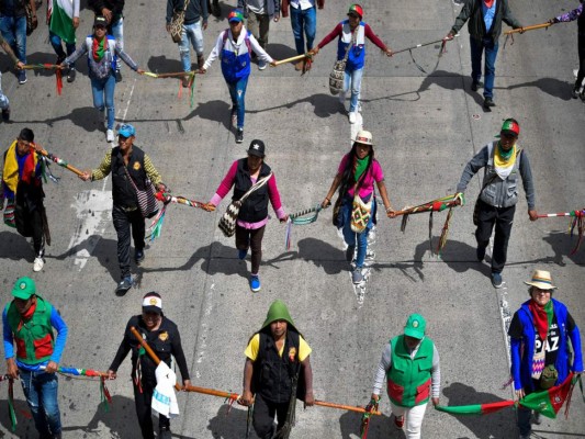 FOTOS: Miles marchan en tercer día de paro nacional contra Iván Duque  