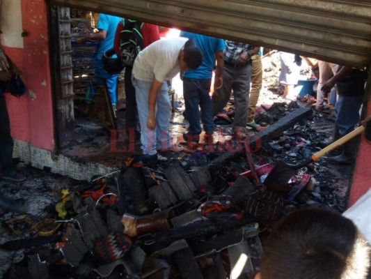 Así fueron los destrozos que dejó incendio en mercado de Choluteca