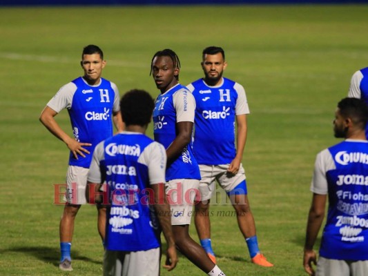 Risas, emoción y nuevas caras: Así fue el segundo entreno de Honduras