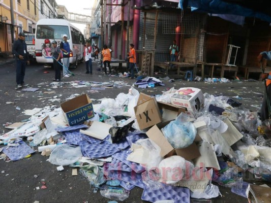 ¡Seamos más limpios! Capitalinos reciben el 2020 con la ciudad inundada de basura