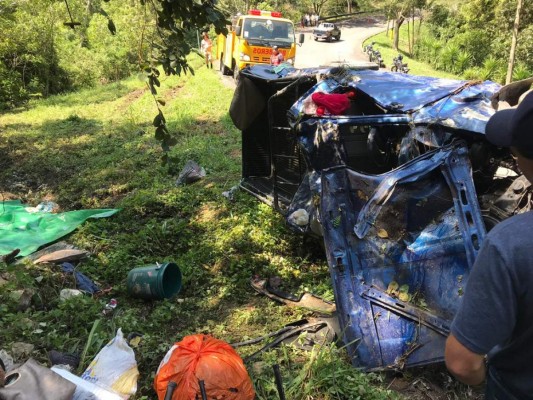 Trágica escena del accidente donde murieron seis personas en La Esperanza, Intibucá