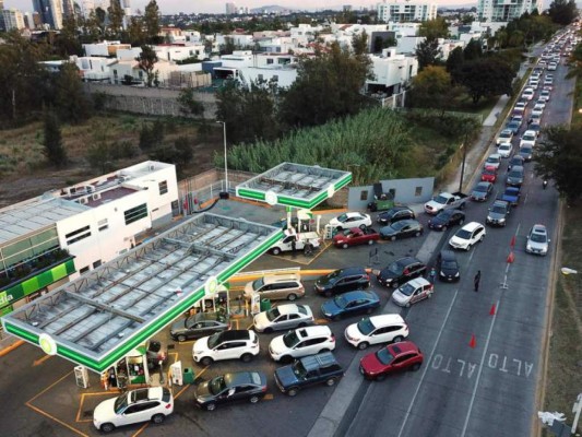 Impactantes imágenes de la crisis por escasez gasolina en México