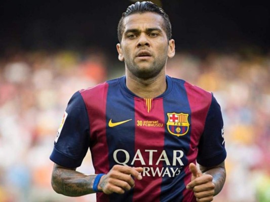 Dani Alves, el futbolista con más títulos en la historia (Fotos)