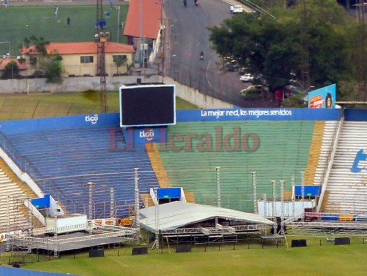 Los 13 puntos que nunca faltan en las tomas de posesión en Honduras