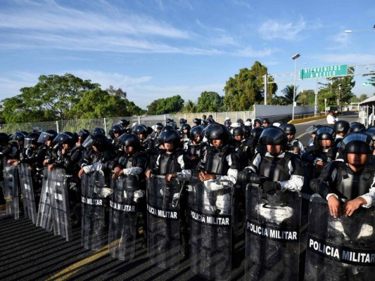 Migrantes entre la espada y la pared ¿Esperar cruzar a México o retornar al país?