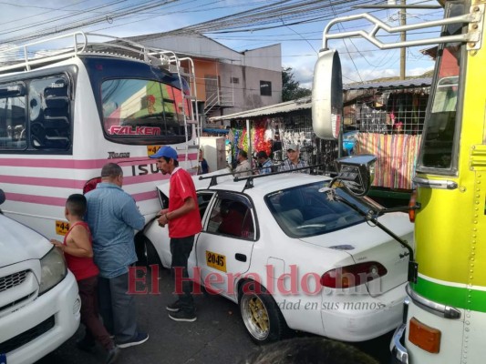 La escena del crimen contra motorista acribillado frente a su hijo