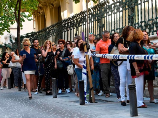 FOTOS: Masivo último adiós a Camilo Sesto en España