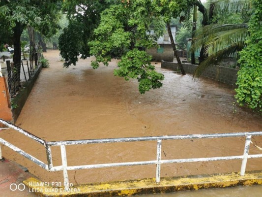 Alerta amarilla: Lluvias provocan primeros daños en Honduras (FOTOS)