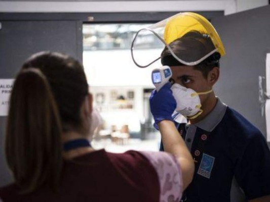 Vuelos durante pandemia del covid-19: medidas para prevenir contagios en aeropuertos