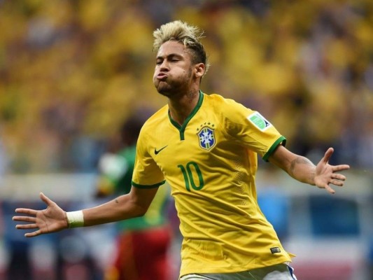 Los momentos que han marcado la carrera de Neymar (Fotos)