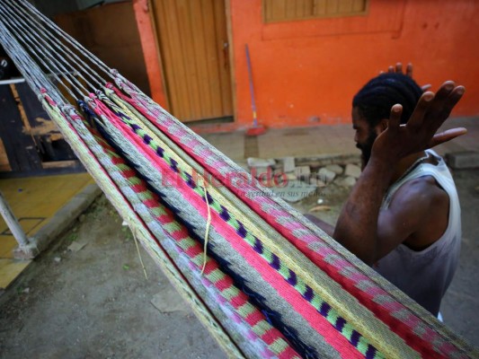 Pedir en la calle o suplicar clemencia, no es lo mismo ser migrante en Choluteca que en Trojes