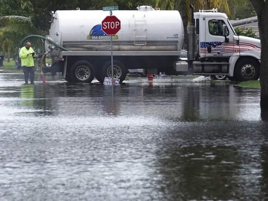 FOTOS: Florida bajo el agua tras inundaciones provocadas por Eta